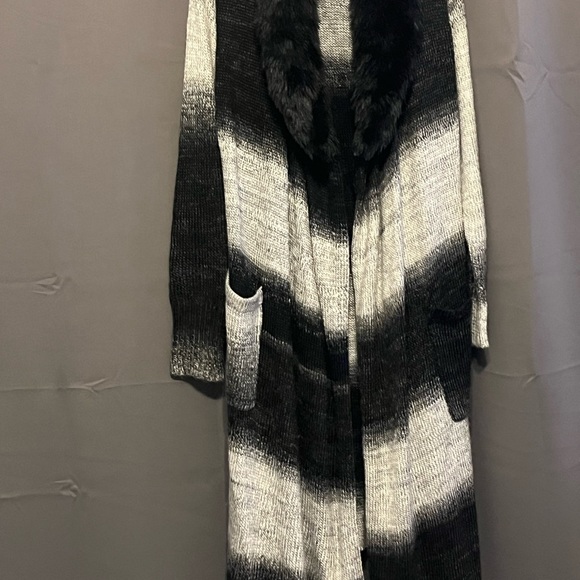 Long Faux Fur Bebe Sweater - Picture 3 of 5